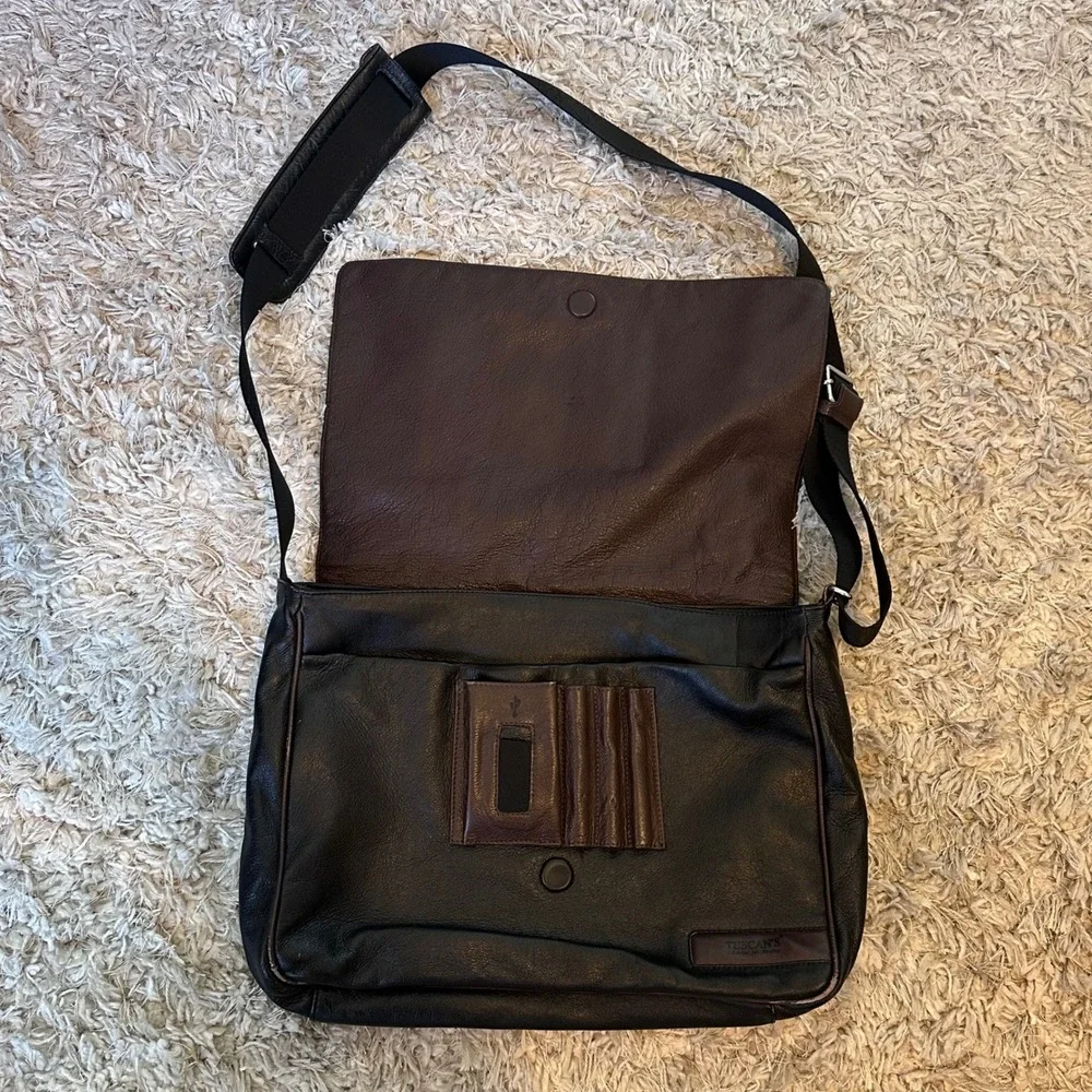 Tuscan's Black Pebbled Leather Messenger Bag Adjustable Crossbody Italy